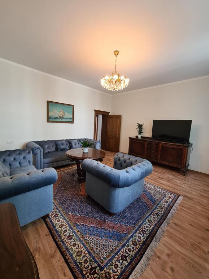 Old Town Cat Apartment Klaipėda Exterior foto